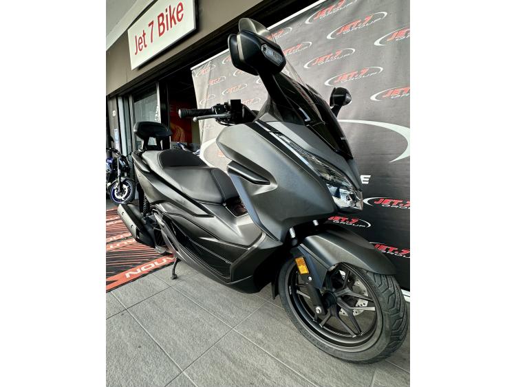 HONDA FORZA 125 1 ER MAINS / GARANTIE 