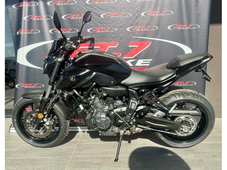 YAMAHA MT07 35KW  + ACCESSOIRES + GARANTIE